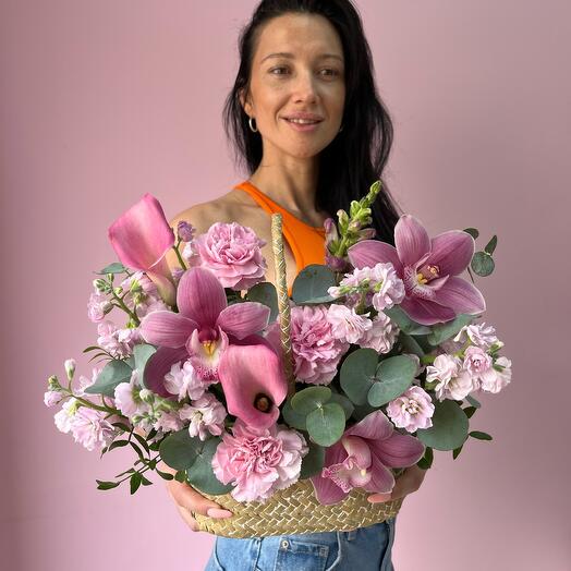 Корзина с цветами для милашки 💕