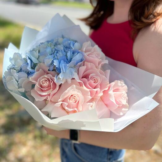 Pink French/ lace roses with hydrangea