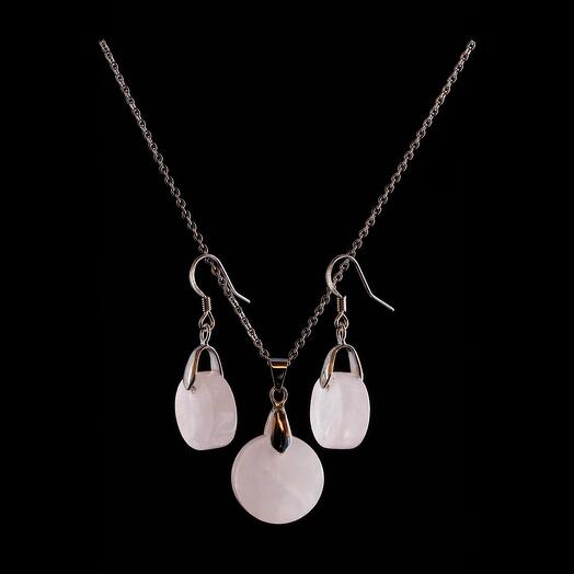 Комплект Серьги и колье из розового кварца 81032-0058