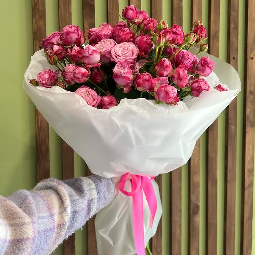 Букет из 15 кустовых роз  С144