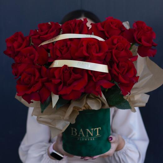 13 Ажурных роз в бархатном боксе 1