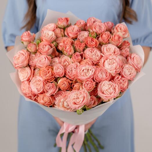 15 кустовых роз в букете