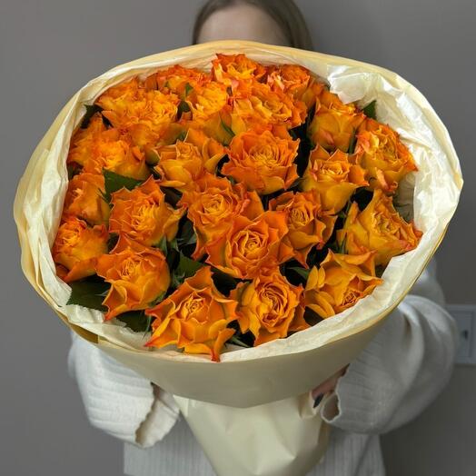 25 кенийских роз в упаковке
