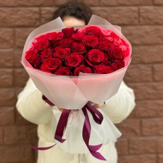 Букет из 21 красной розы
