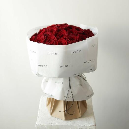 Букет из одноголовых роз Red Naomi