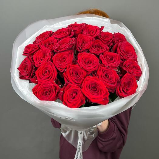 Красные розы Ред наоми 25 шт