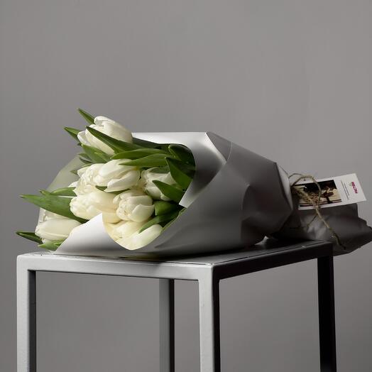Моно букет «Растим». Белый тюльпан (S)