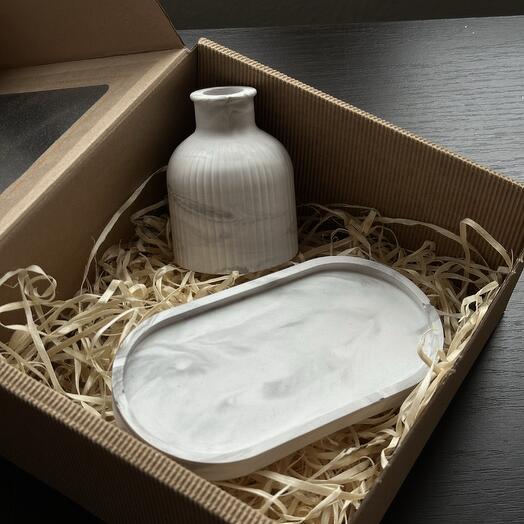 Gipszből készült alátét + váza Gipsz alátét + váza