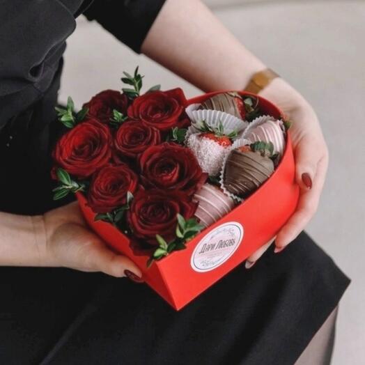 Love сердце розы7+200 гр клубника