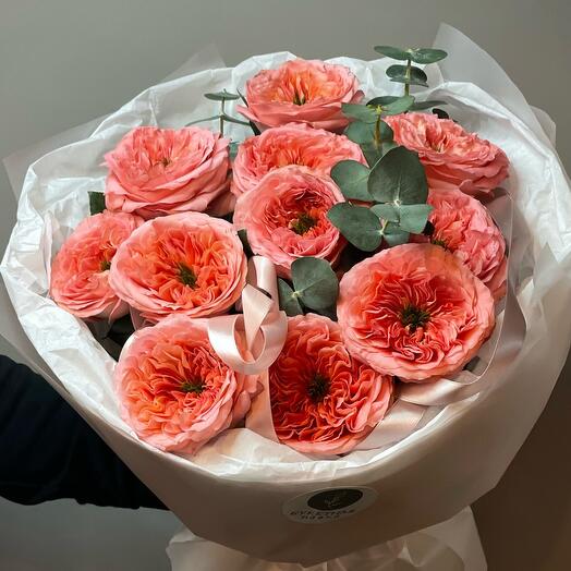 Monookette de 11 rosas de peonía Mandarina