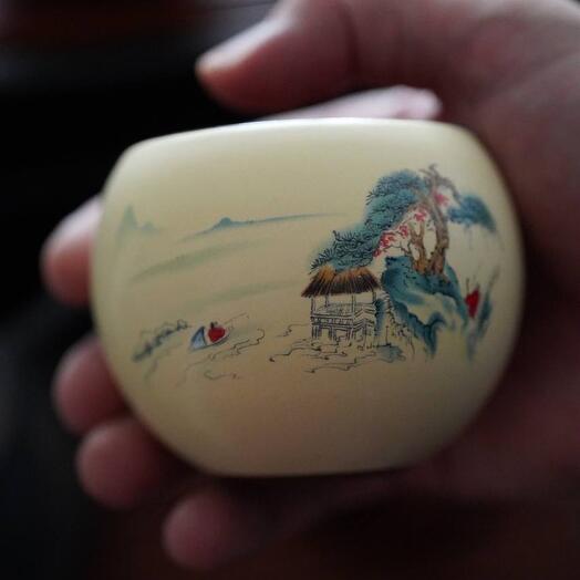 Пиала в подарочной коробке Исин ручной работы