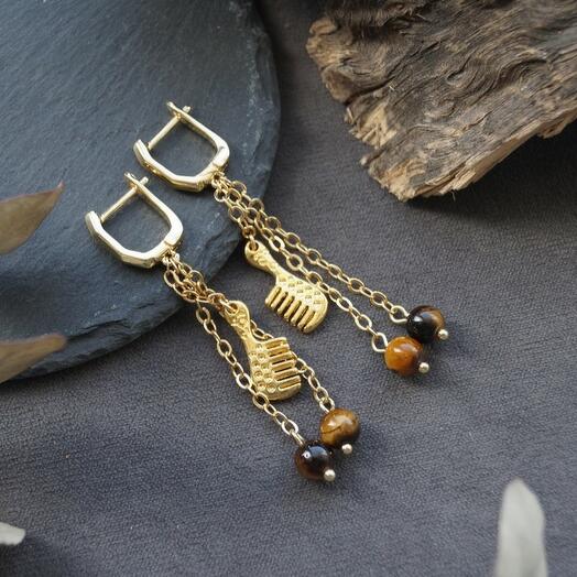 Серьги с тигровым глазом и подвесками-расческа