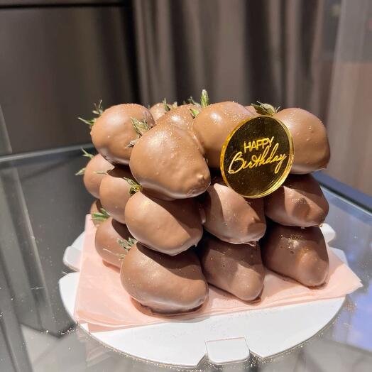 Торт из клубники в шоколаде