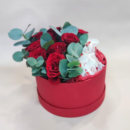 Коробочка с розами и Рафаэлло🌹