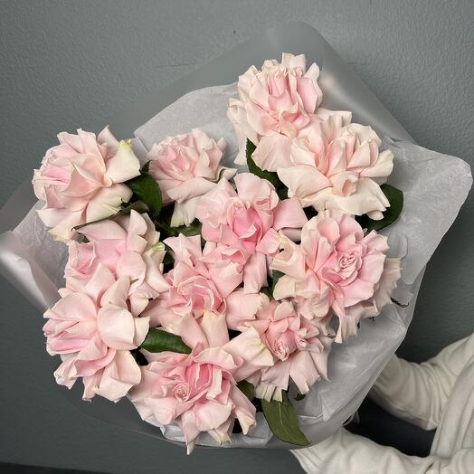 Французские розовые розы 11 шт