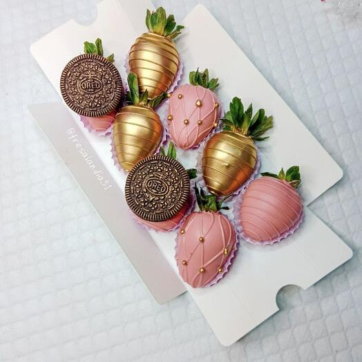 Клубника в шоколаде Oreo Gold