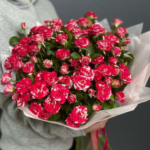 Букет из 15 кустовых роз фаерфокс