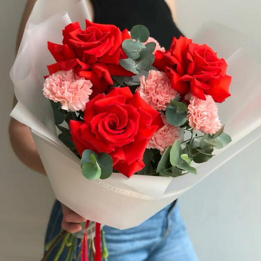 Роза Нина и диантусы