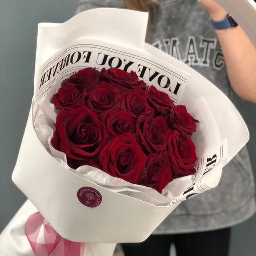 Букет из красных роз