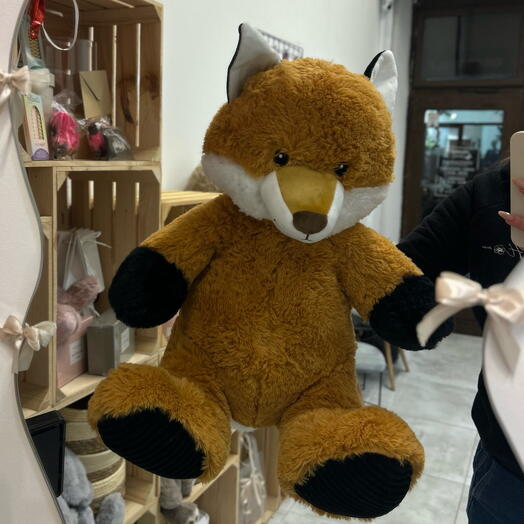Nagy plüss róka