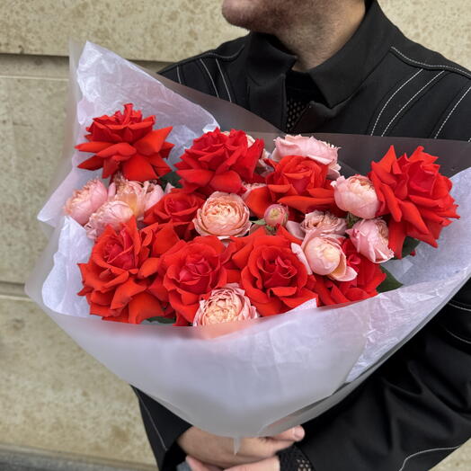 Французские розы и кустовая Роза букет
