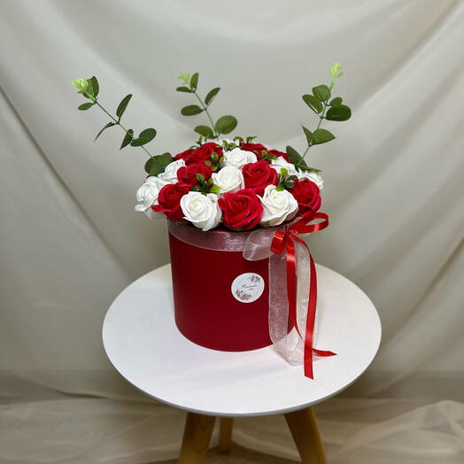 Букет маме из 29 мыльных роз