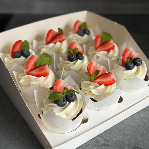 Капкейки с ягодами