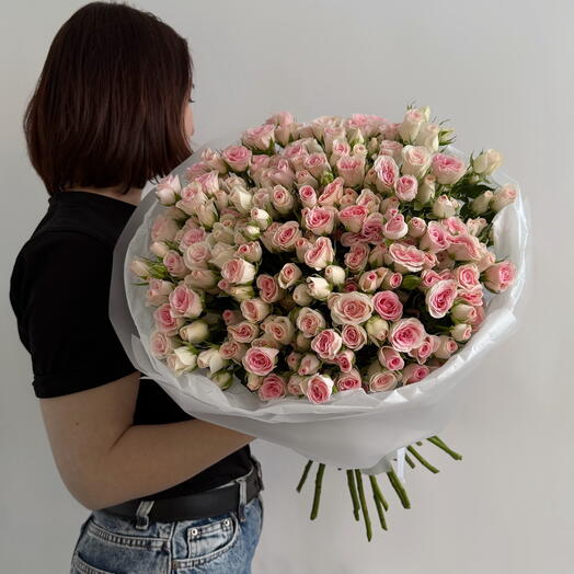 Букет из кустовых роз в упаковке, XL