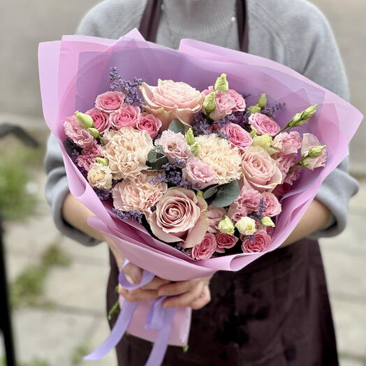Букет с розами «Сиреневый туман»