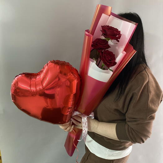 Букет из 3 роз + Шар♥️ с гелием