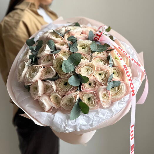 Букет "51 ранункулюс"