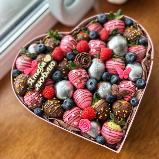 Клубника в шоколаде сердце 28