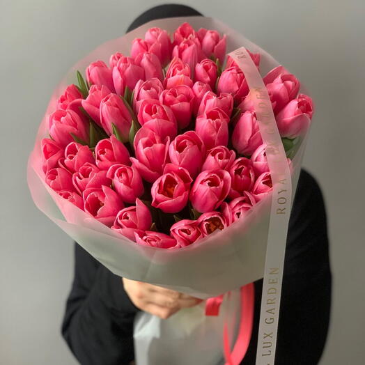 Розовые тюльпаны