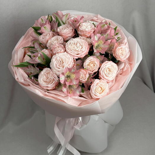 Букет «Нежный шёпот» мадам бомбастик и альстромерия🥰