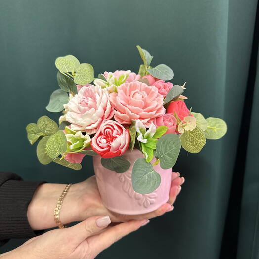 Букет из мыла в керамическом кашпо
