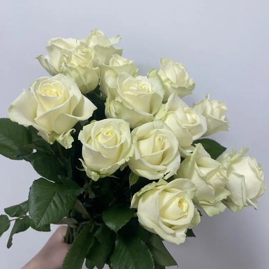 Букет роз аваланч