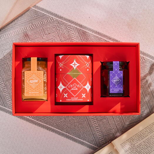 Набор чайный "Московское чаепитие" с цветочным мёдом и вареньем из черники