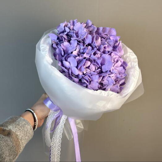 Нежный монобукет с гортензией