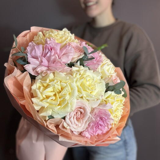 Зефирный букет из французских роз