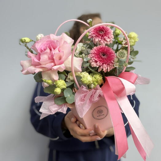 Яркая сумочка с герберами и французской розой🌸