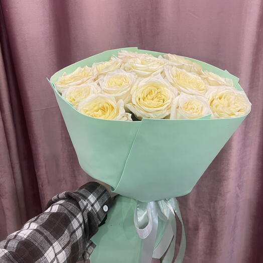 Букет из белых роз