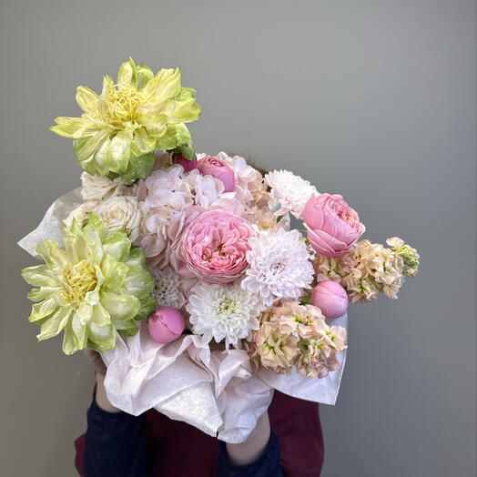 Корзинка с розой вегги и маттиолой🩷🌸