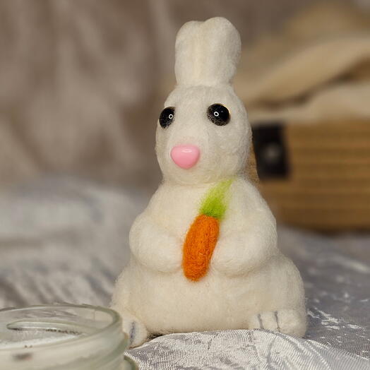 Сваляная игрушка  Кролик