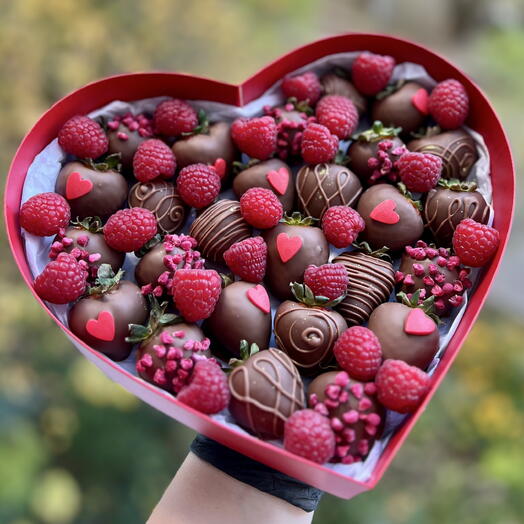 Клубника в шоколаде с малиной «Люблю»♥️Девушке, жене, подарок маме