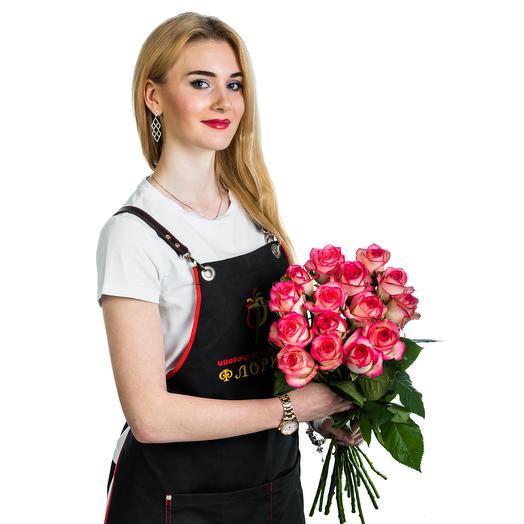 15 pink and white roses
