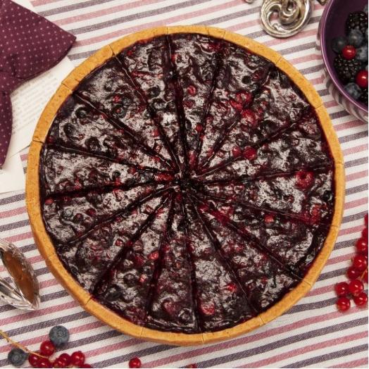 New York Cheesecake with wild berries Premium