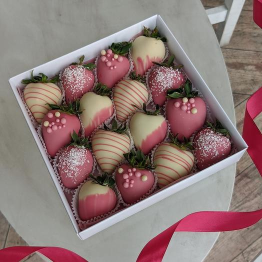 Fresas frescas en chocolate blanco y rosa 16 bayas