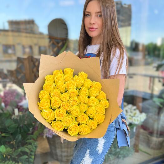 Bouquet of yellow roses 39