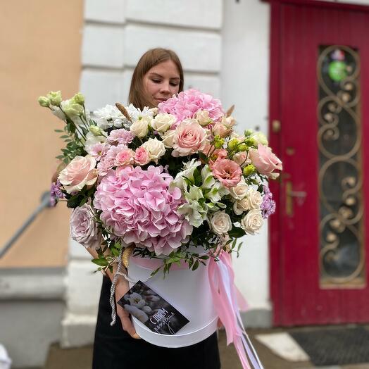 Цветы в коробке