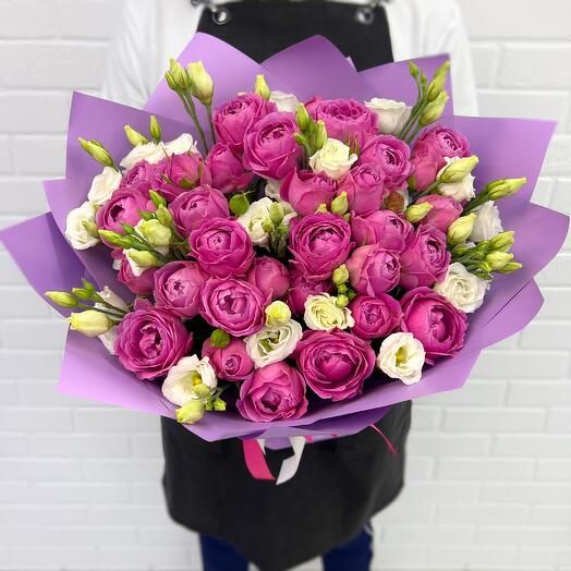 Rosa de peonía eustoma en el ramo Flowerstorg N1039
